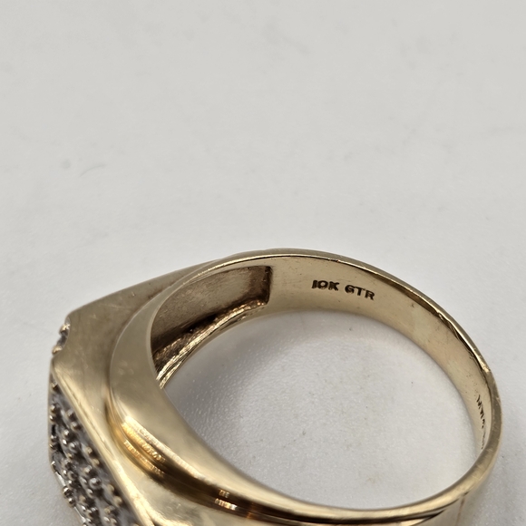 10 K Gold Signet Men's Ring  Size 12 W Diamond 6.9 Grams GTR - Picture 11 of 16